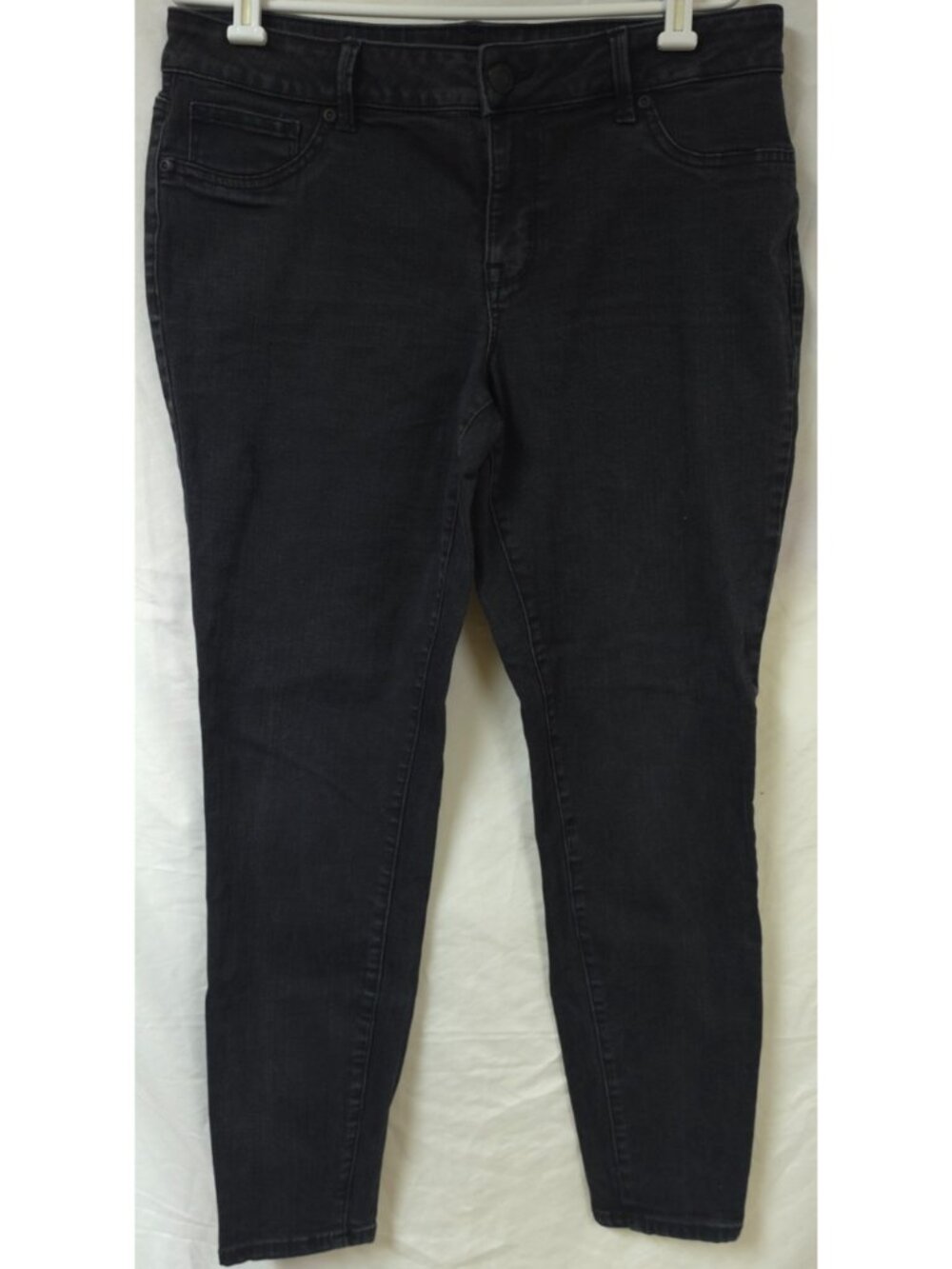 Maurices Womens Black XL Long Mid Rise Stretch Skinny Ankle Denim Jeans 36x30